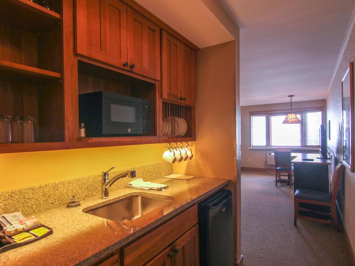 Crystal Mountain Hotel Thompsonville Bagian luar foto