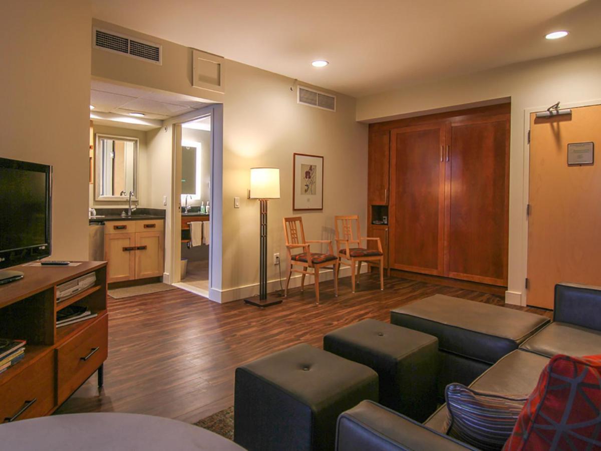 Crystal Mountain Hotel Thompsonville Bagian luar foto
