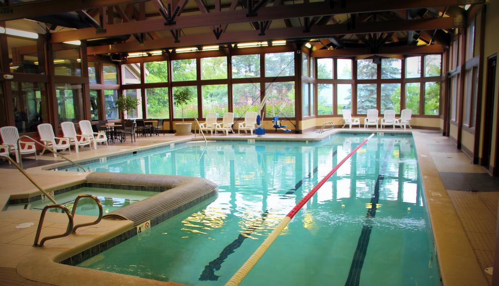 Crystal Mountain Hotel Thompsonville Bagian luar foto