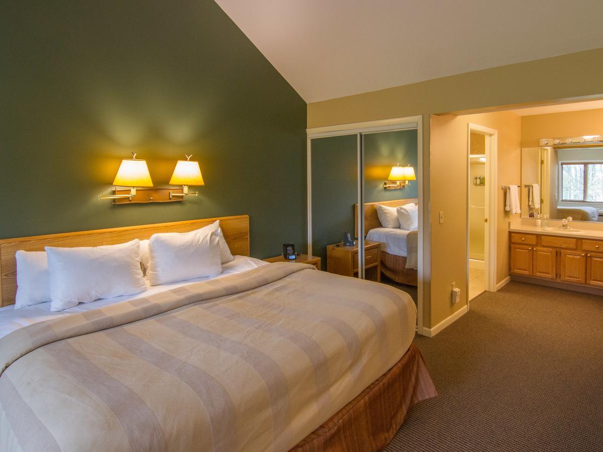 Crystal Mountain Hotel Thompsonville Bagian luar foto