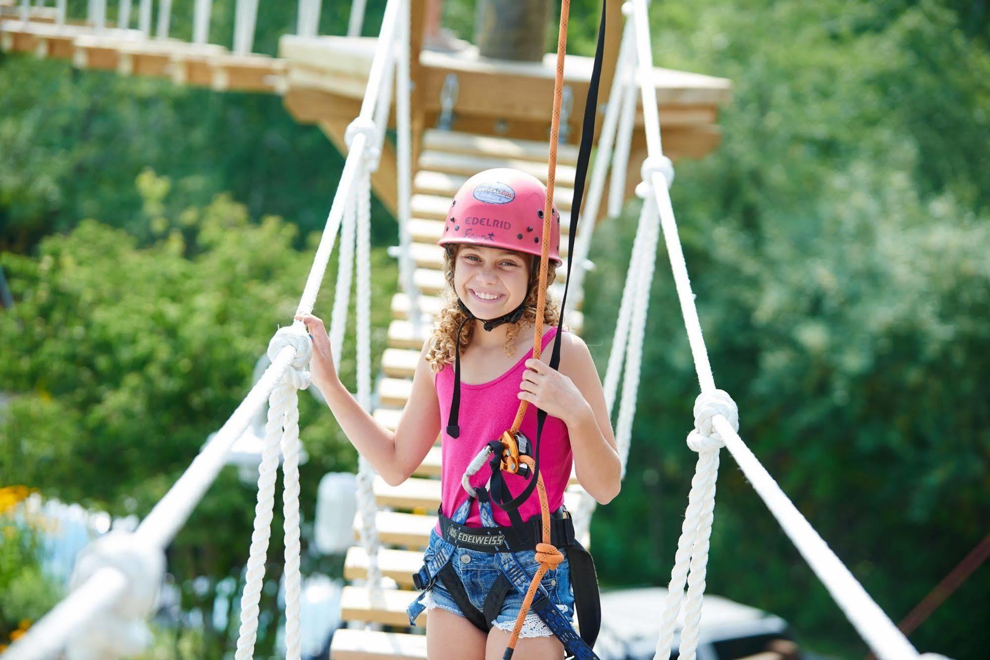 Crystal Mountain Hotel Thompsonville Bagian luar foto